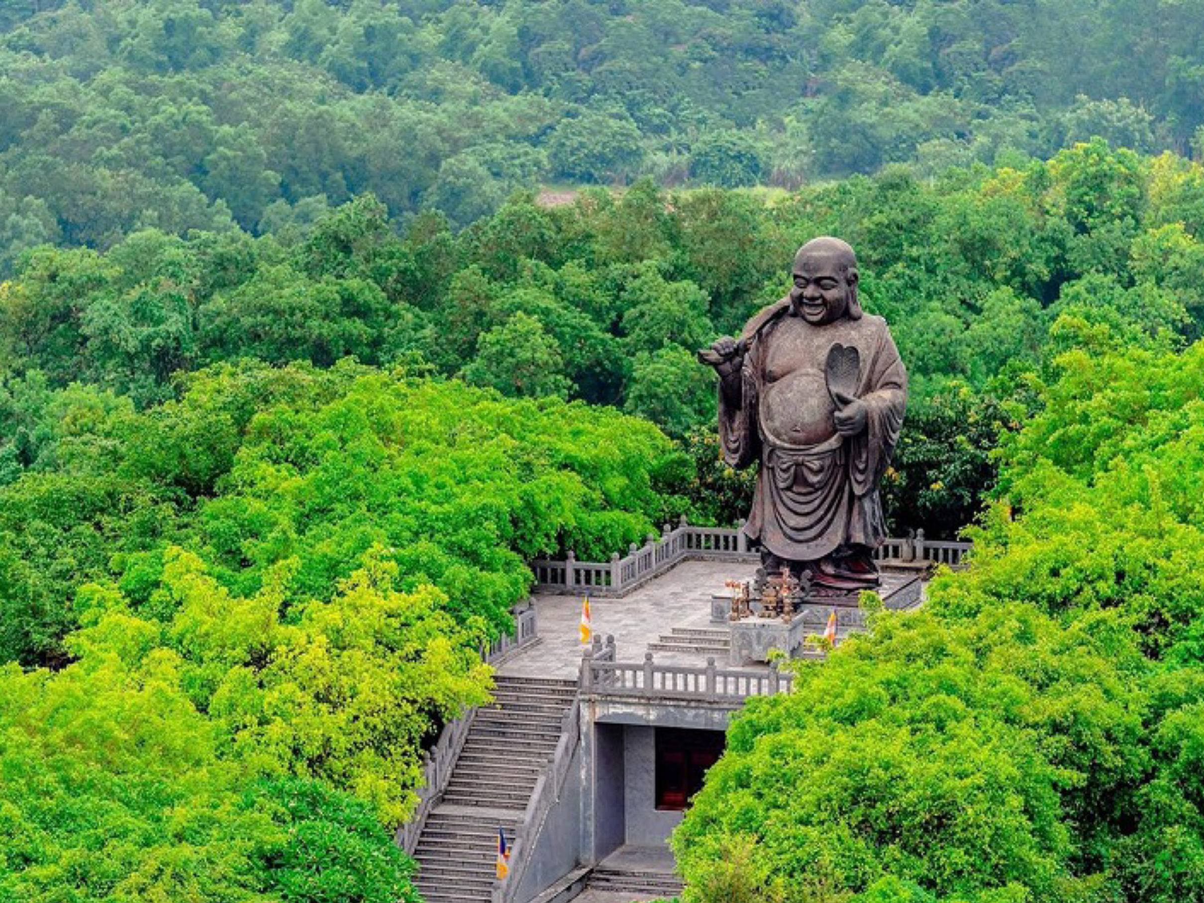 Ninh Binh: Hoa Lu, Bai Dinh Pagoda, & Waterfall Tour image 7