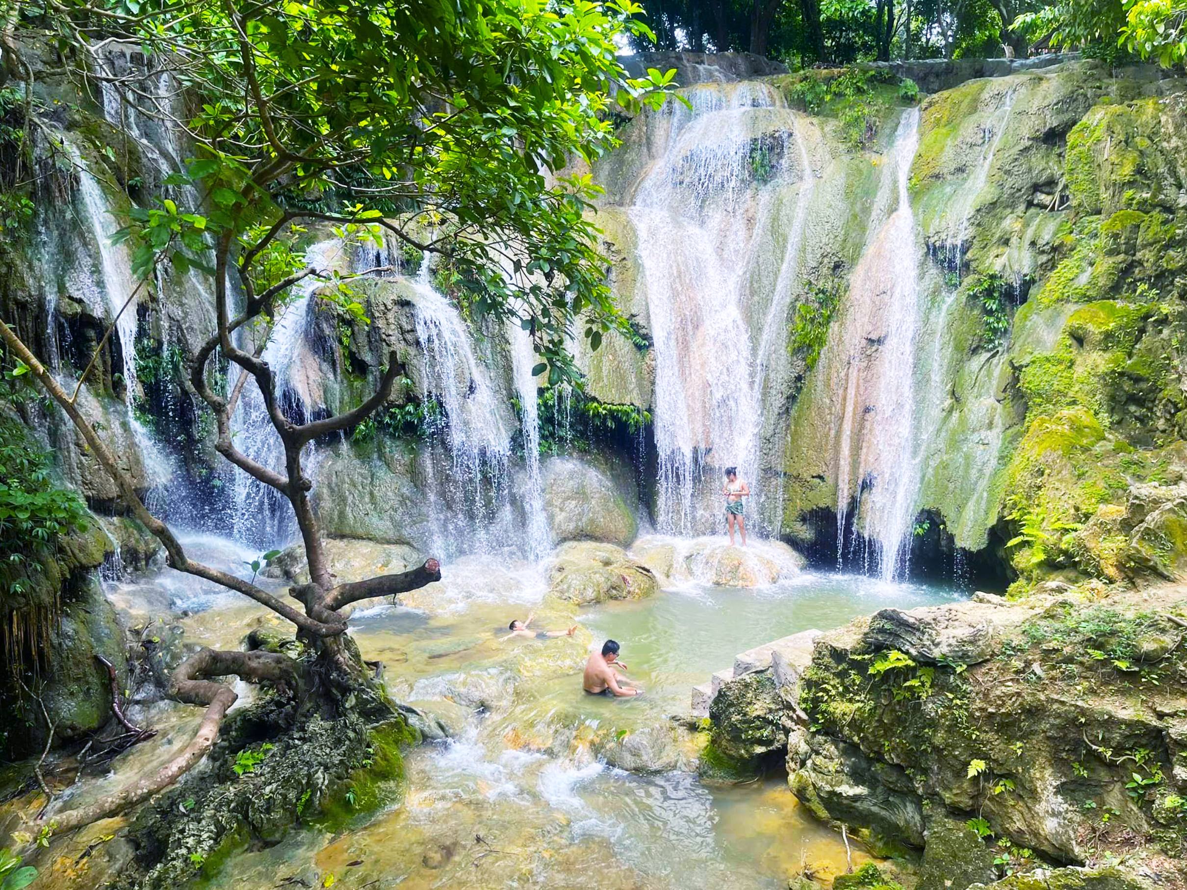 Ninh Binh: Elephant Waterfall & Mai Chau Valley Tour image 7