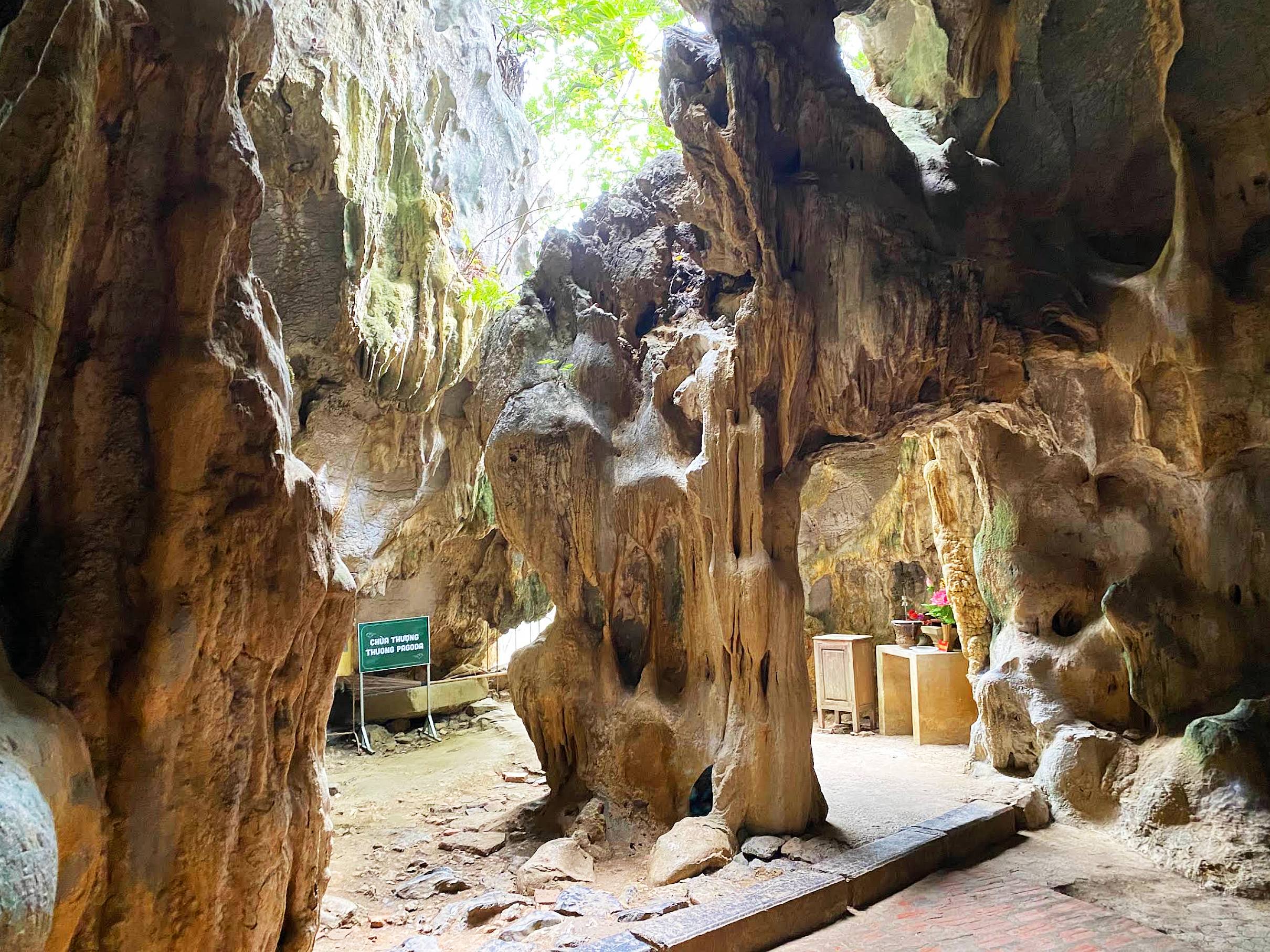 From Ninh Binh : Bich Dong Pagoda & Suoi Gio Waterfall Tour image 3