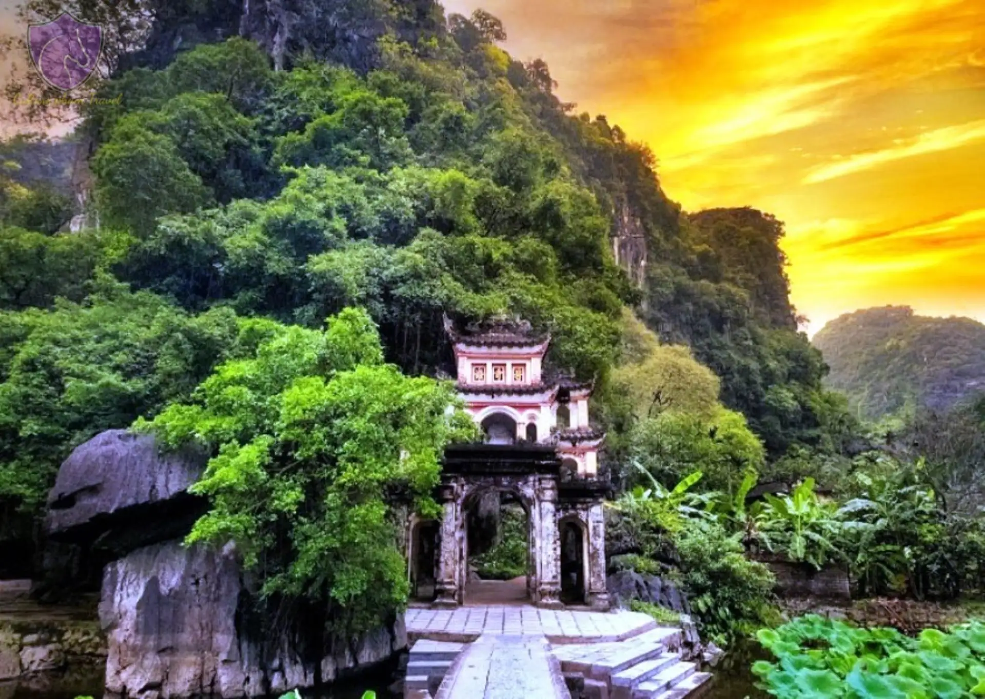 Ninh Binh Jeep Adventure: Bich Dong, Trang An, and Mua Cave image 6