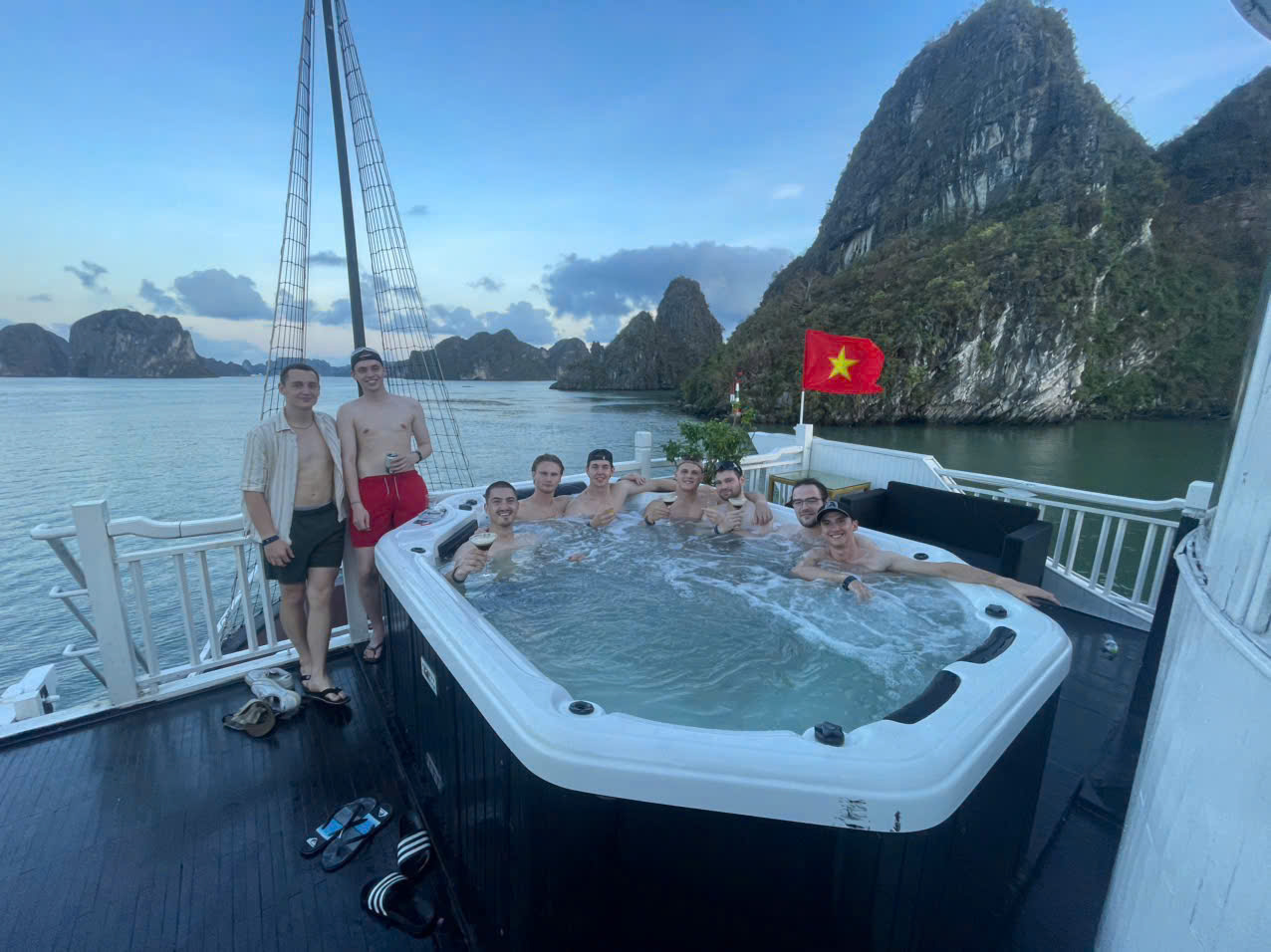 Hạ Long Patty Cruise 2 day 1 night image 4