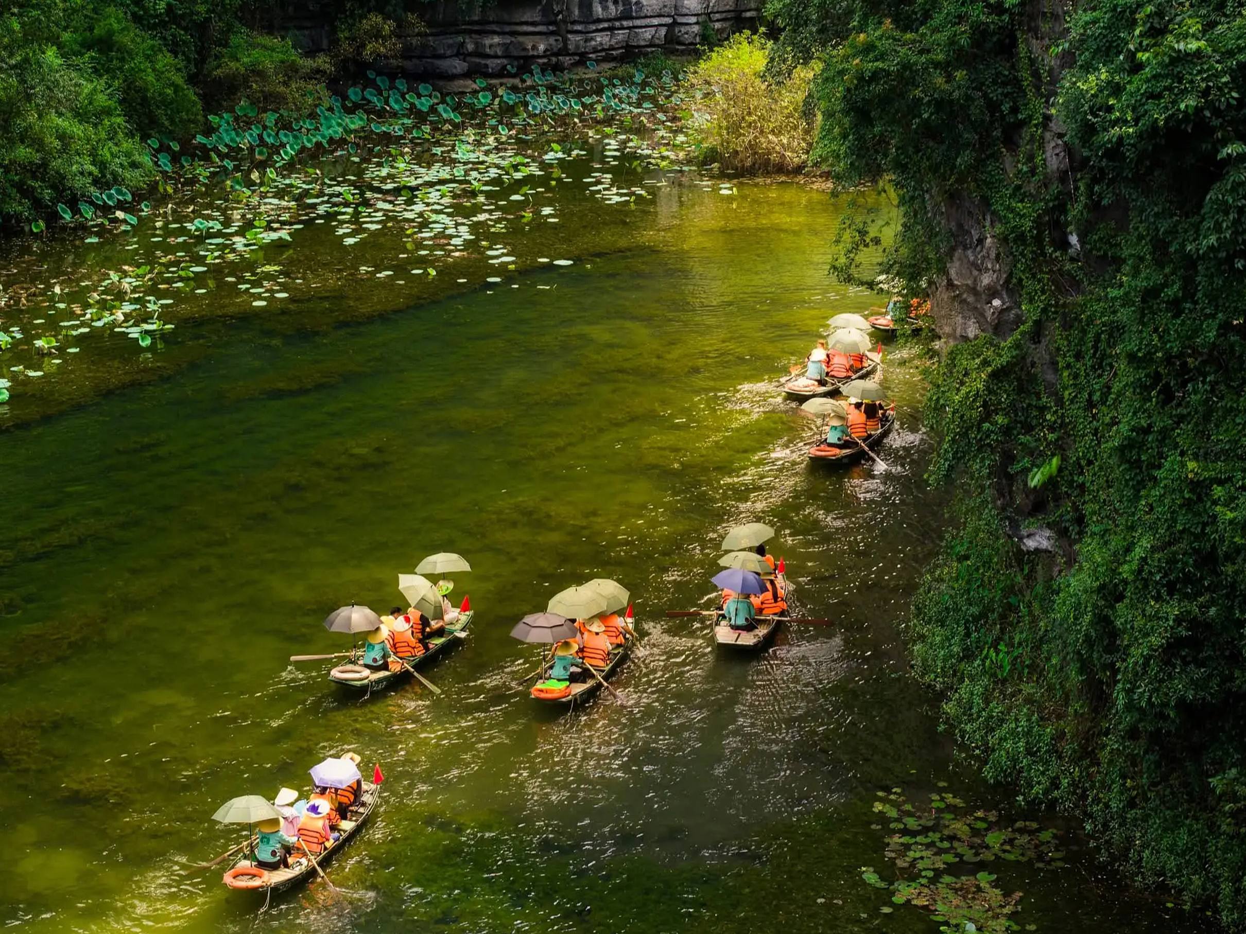 Ninh Binh: Van Long Wetland and Suoi Gio Waterfall Escape image 6