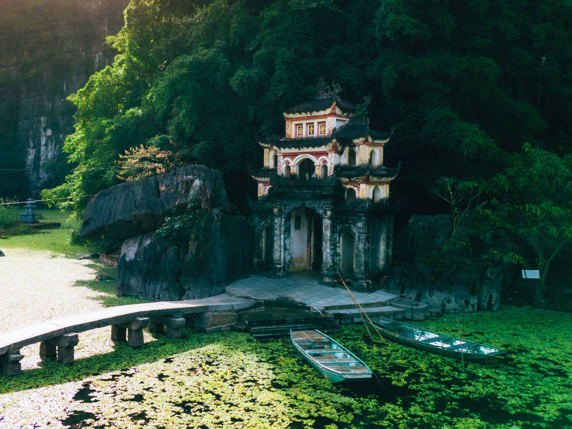 From Ninh Binh : Bich Dong Pagoda & Suoi Gio Waterfall Tour
