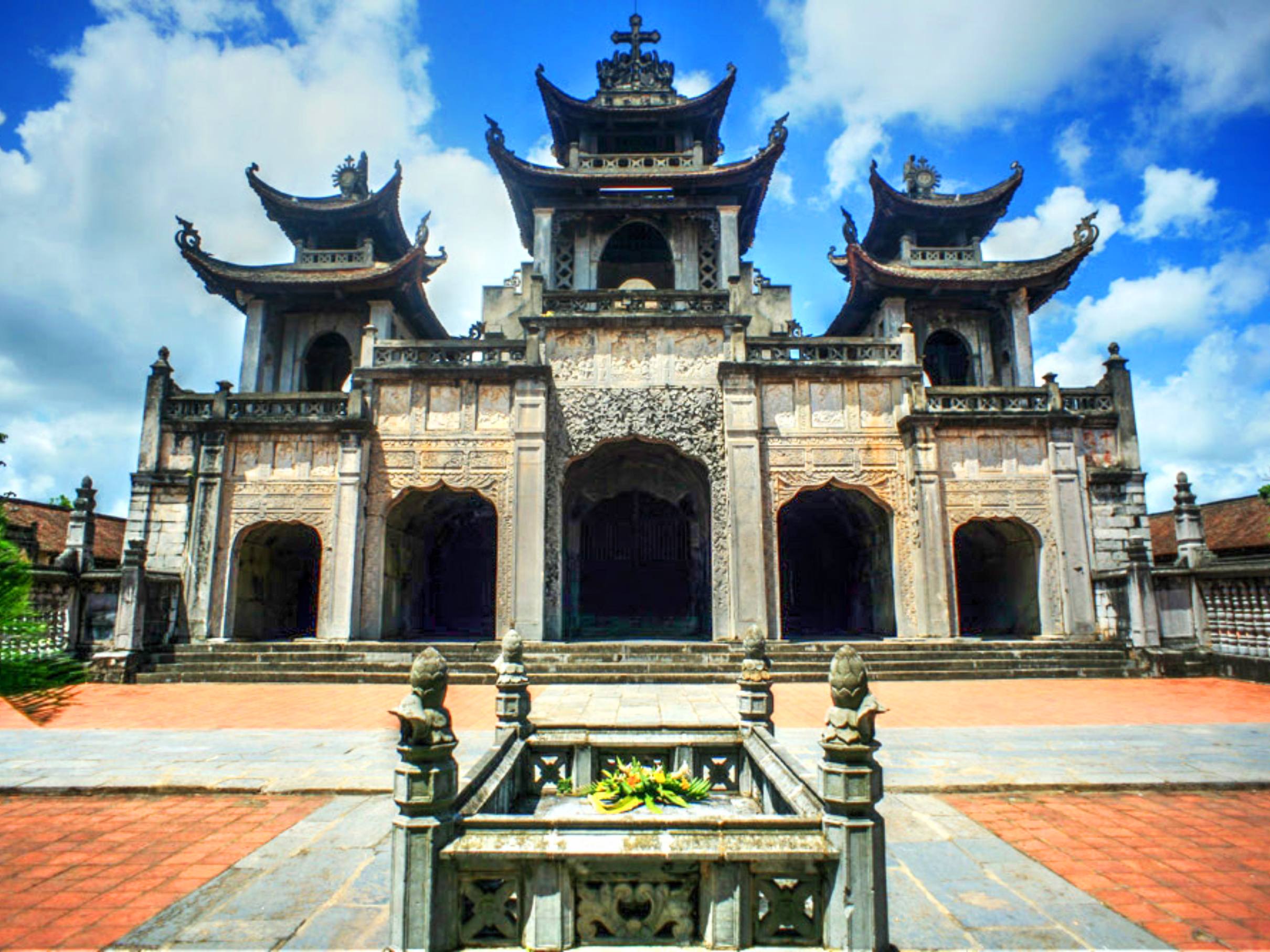 From Ninh Binh: Chau Son Monastery & Suoi Gio Waterfall Tour